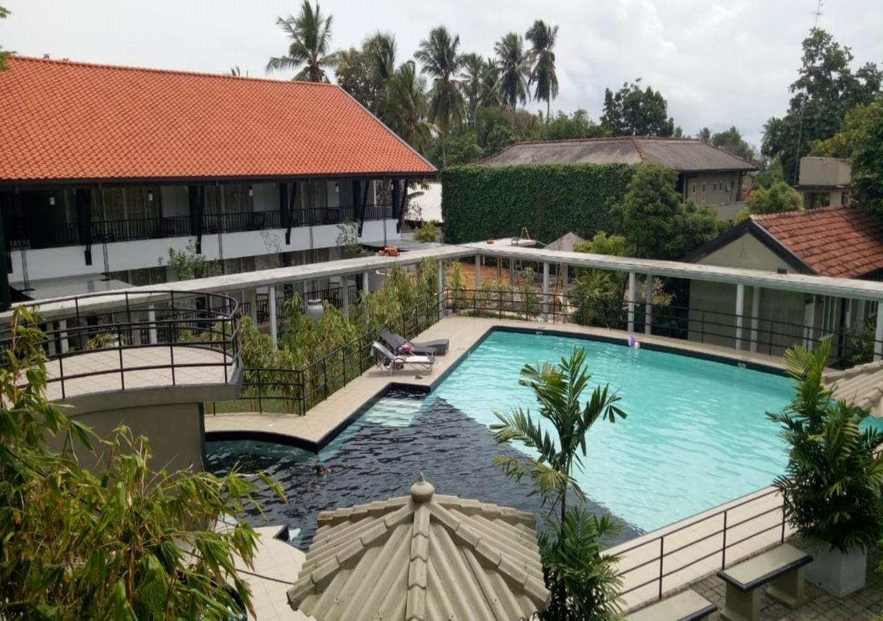 Garden Beach Hotel Kalutara Esterno foto